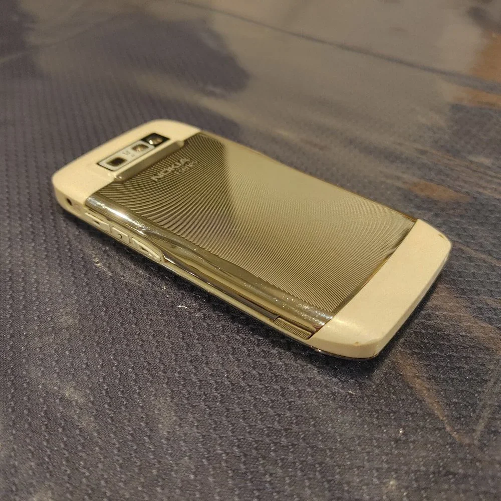 Nokia E71 Mobile Phone 3.15 MP Camera 3G WIFI GPS 2.4in